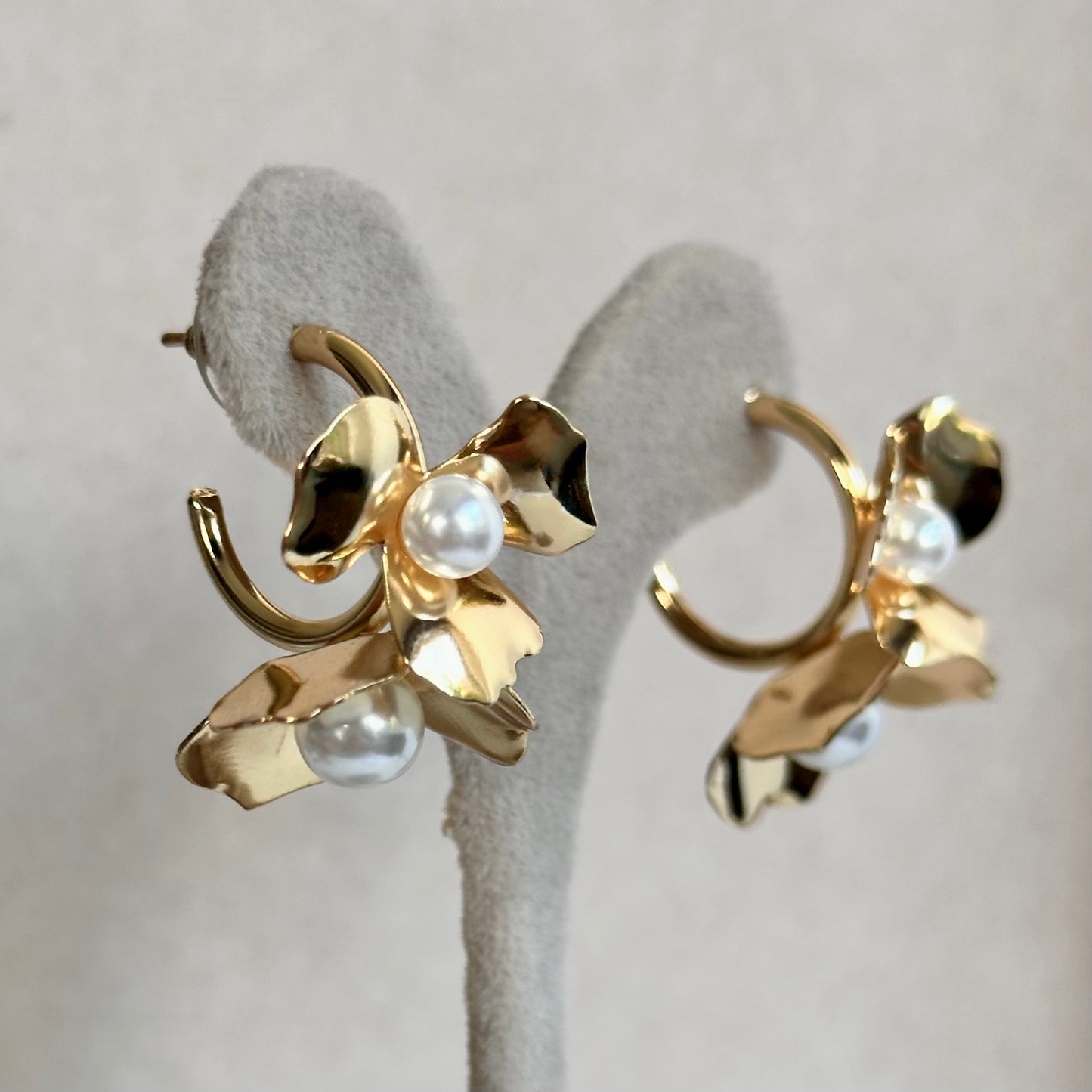 Ohrringe FLOWER HOOP