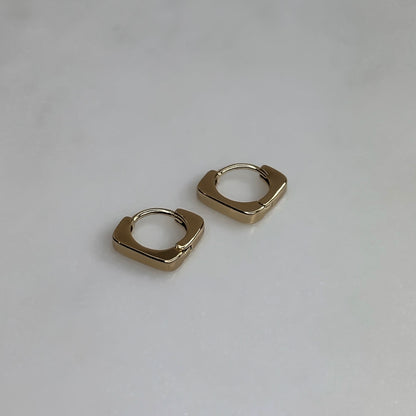 Ear Piercing TRIANGLE