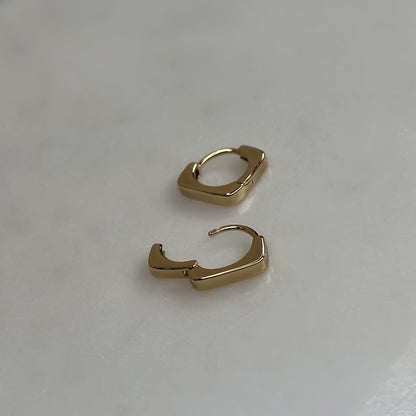 Ear Piercing TRIANGLE