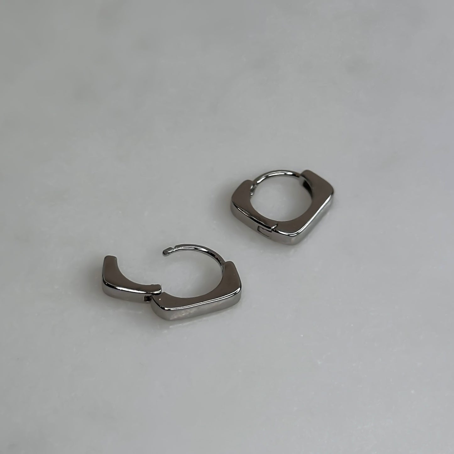 Ear Piercing TRIANGLE